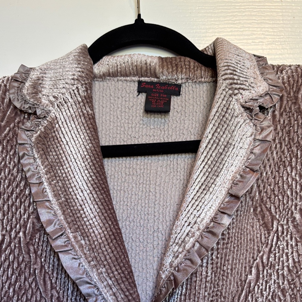 Elegant Textured Blazer in Taupe